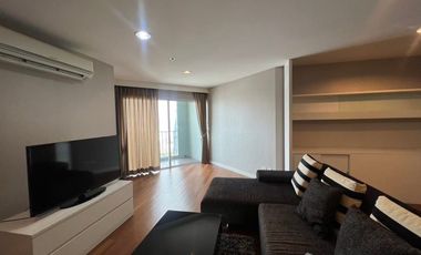 For rent 3 bedrooms condo in Huai Khwang, Bangkok
