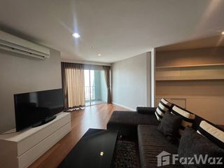 Condo en alquiler de 3 habitaciones en Huai Khwang, Bangkok