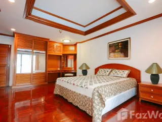 Condo en alquiler de 2 habitaciones en Khlong Toei, Bangkok