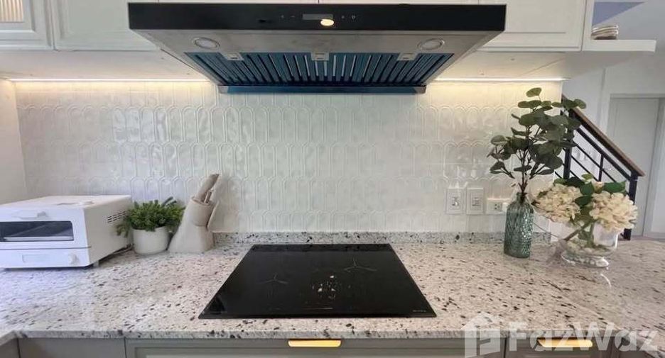 Haus zur Miete mit 4 Zimmer in Bang Phli, Samut Prakan