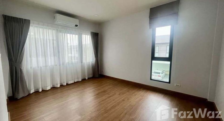 Haus zur Miete mit 4 Zimmer in Bang Phli, Samut Prakan