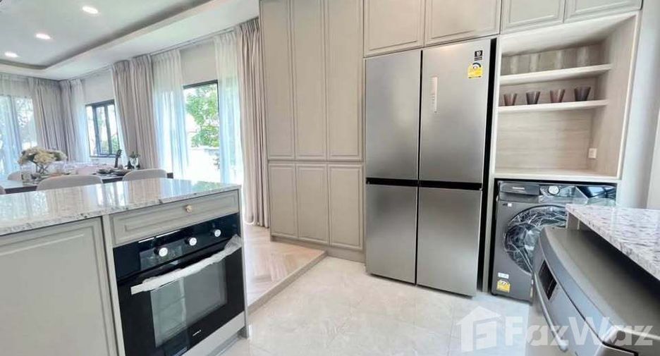 Haus zur Miete mit 4 Zimmer in Bang Phli, Samut Prakan