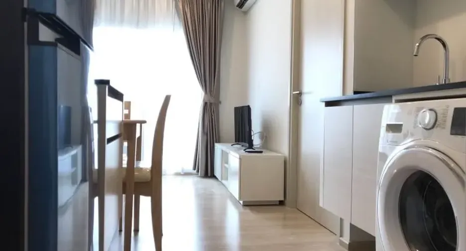 For rent 1 Beds condo in Huai Khwang, Bangkok
