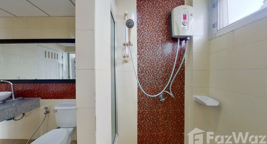 For rent 2 bedrooms apartment in Watthana, Bangkok
