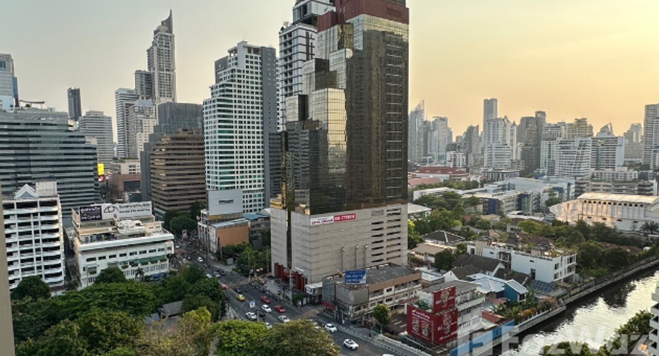 À louer 1 chambre condo à Watthana, Bangkok