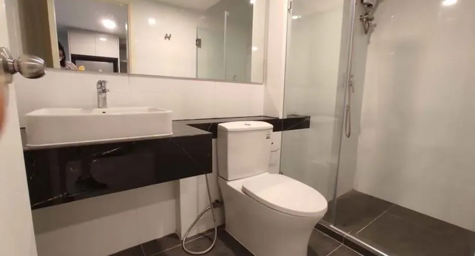 For rent 1 bed condo in Ratchathewi, Bangkok