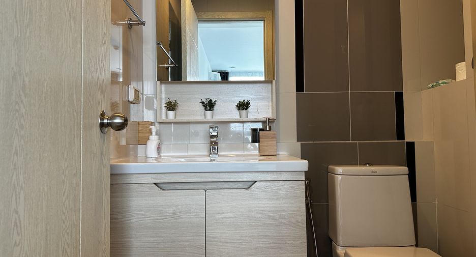 For rent 2 bedrooms condo in Suan Luang, Bangkok