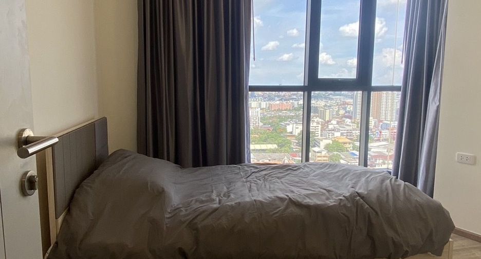 For rent 2 bedrooms condo in Huai Khwang, Bangkok