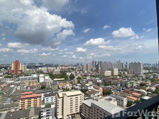 Condo en alquiler de 2 habitaciones en Huai Khwang, Bangkok