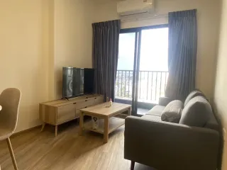 Condo en alquiler de 2 habitaciones en Huai Khwang, Bangkok