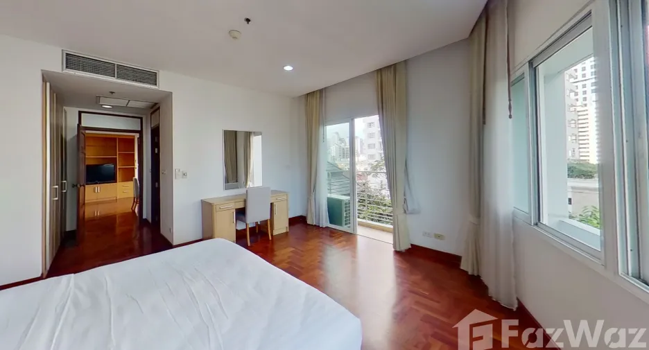 Condo en alquiler de 2 habitaciones en Khlong Toei, Bangkok