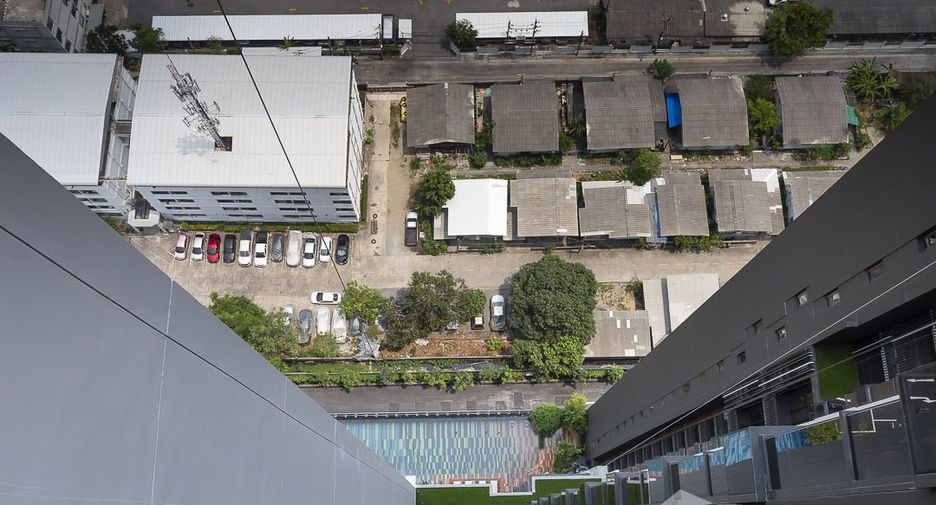 For rent 1 bed condo in Phra Khanong, Bangkok