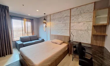 À louer studio condo à Pathum Wan, Bangkok