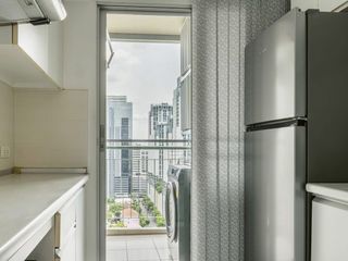 Wohnung zur Miete mit Studio in Huai Khwang, Bangkok