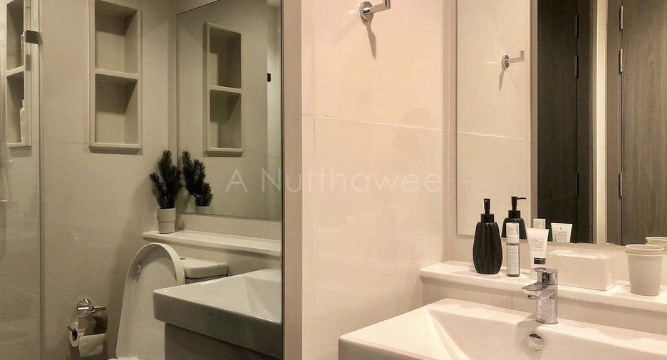 For rent 2 ベッドルーム condo in Huai Khwang, Bangkok