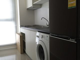 Condo en alquiler de 2 habitaciones en Khlong Toei, Bangkok