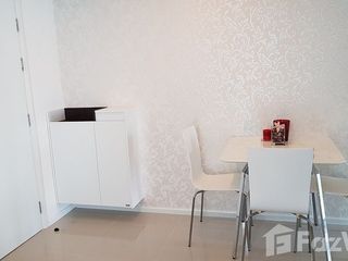 Condo en alquiler de 2 habitaciones en Khlong Toei, Bangkok