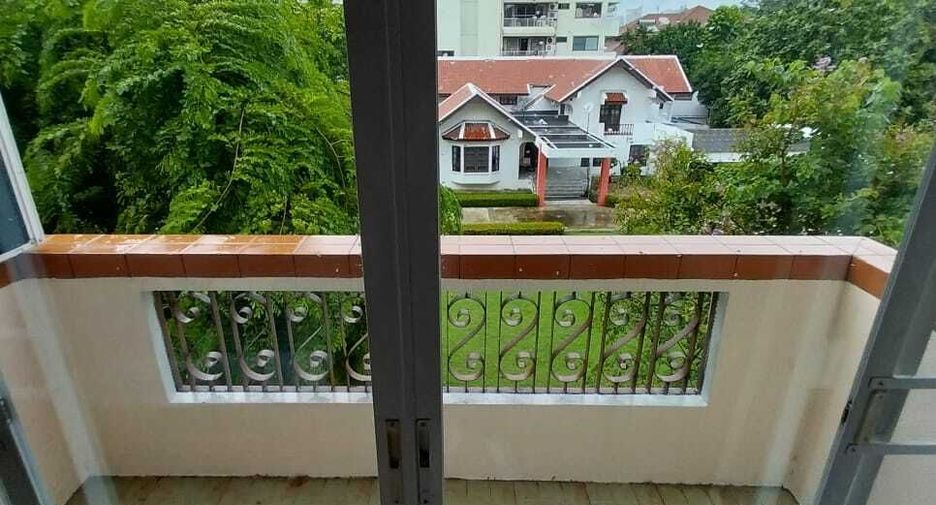 For rent 1 bed condo in Watthana, Bangkok