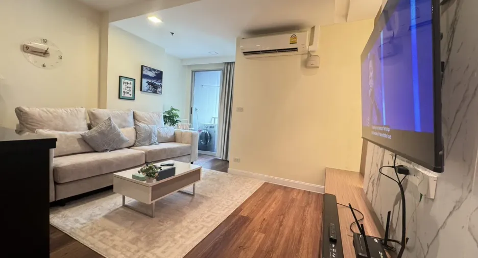 For rent 2 bedrooms condo in Khlong Toei, Bangkok