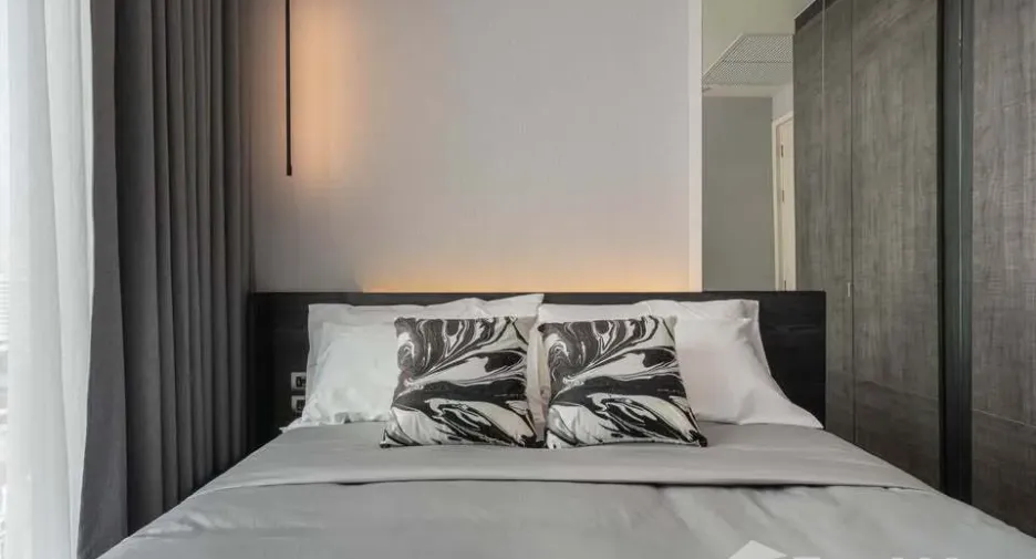 For rent 2 bedrooms condo in Watthana, Bangkok