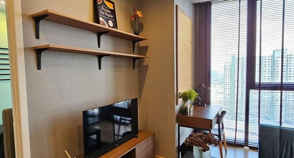 For rent 1 bed condo in Phaya Thai, Bangkok
