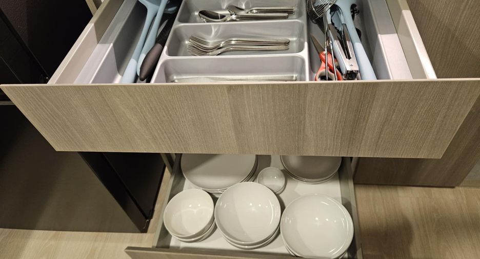 Condo en alquiler de 1 habitaciones en Bang Phli, Samut Prakan