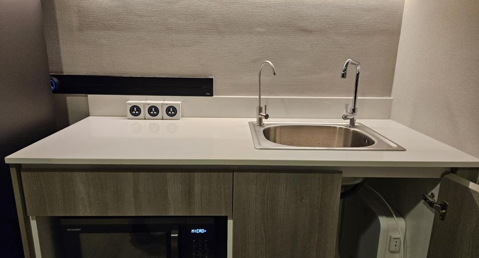Condo en alquiler de 1 habitaciones en Bang Phli, Samut Prakan