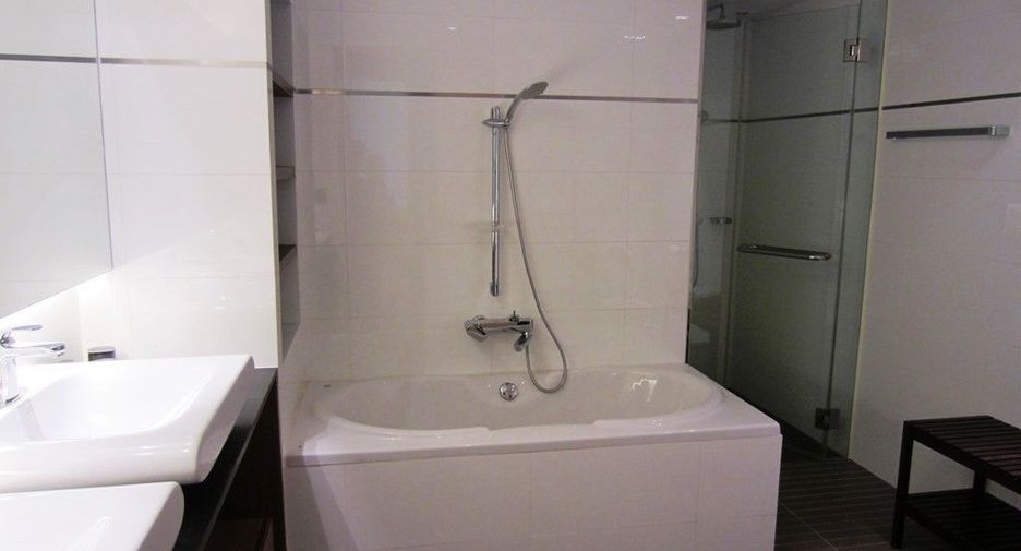 For rent 2 ベッドルーム condo in Phaya Thai, Bangkok
