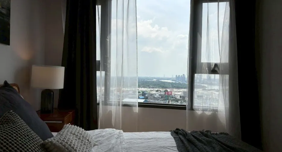 For rent studio condo in Khlong Toei, Bangkok