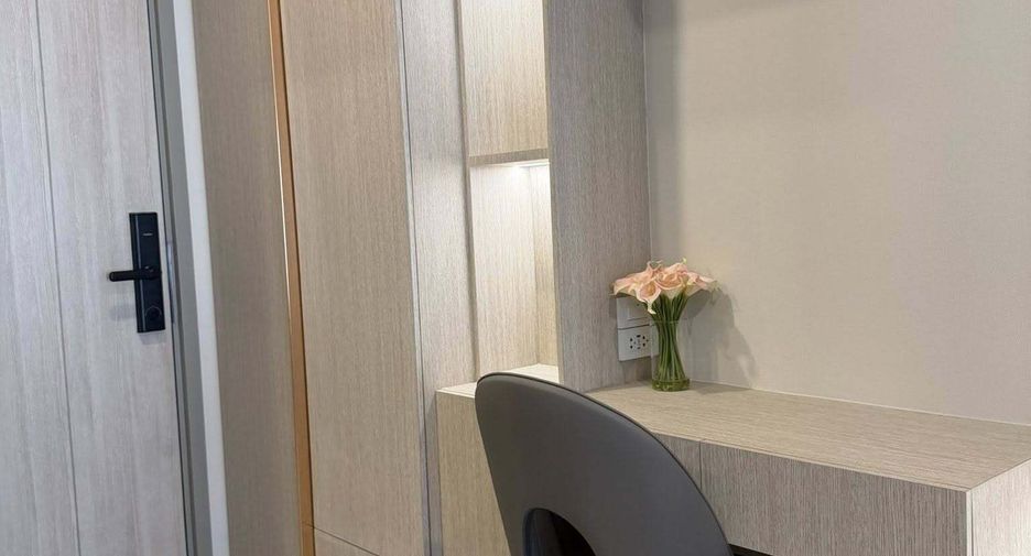 For rent 1 bed condo in Phra Khanong, Bangkok