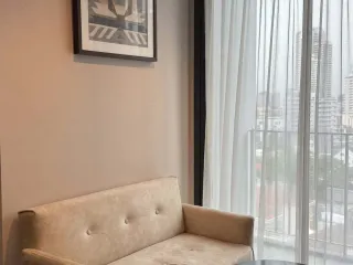 À louer studio condo à Khlong Toei, Bangkok