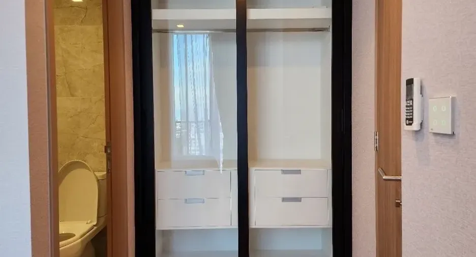 For rent 1 bed condo in Watthana, Bangkok