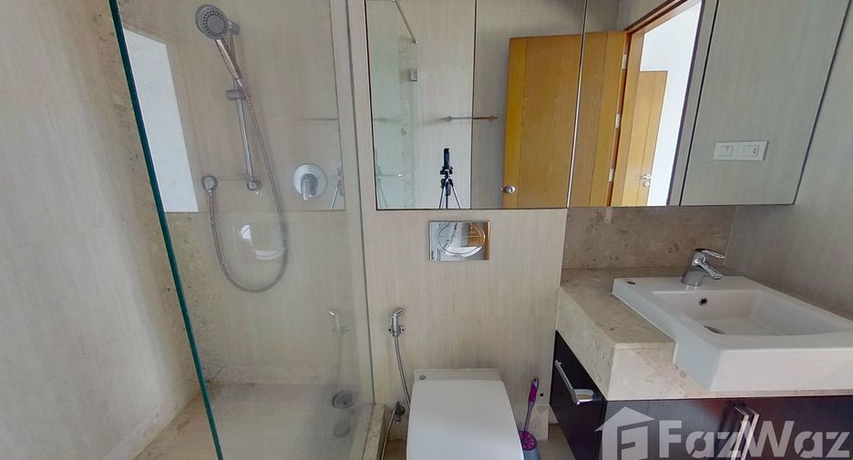 For rent 2 bedrooms condo in Pathum Wan, Bangkok