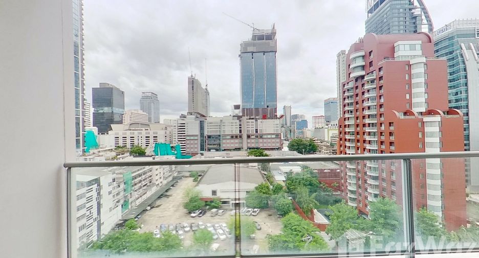 For rent 2 bedrooms condo in Pathum Wan, Bangkok