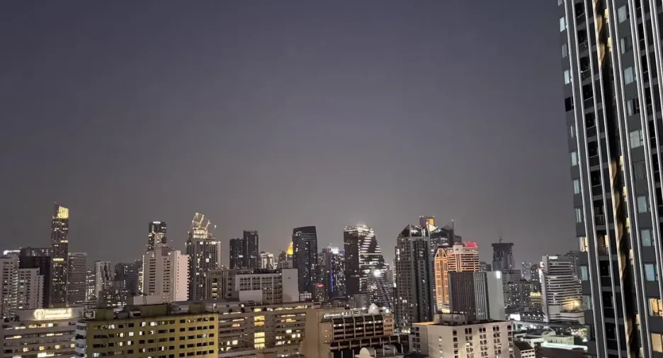 For rent 3 bedrooms condo in Watthana, Bangkok