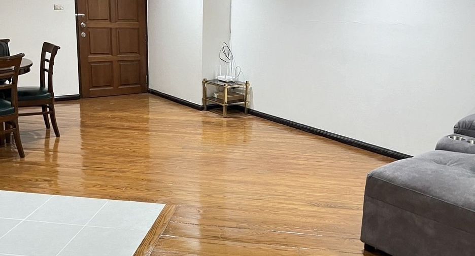 Wohnung zur Miete mit 3 Zimmer in Watthana, Bangkok