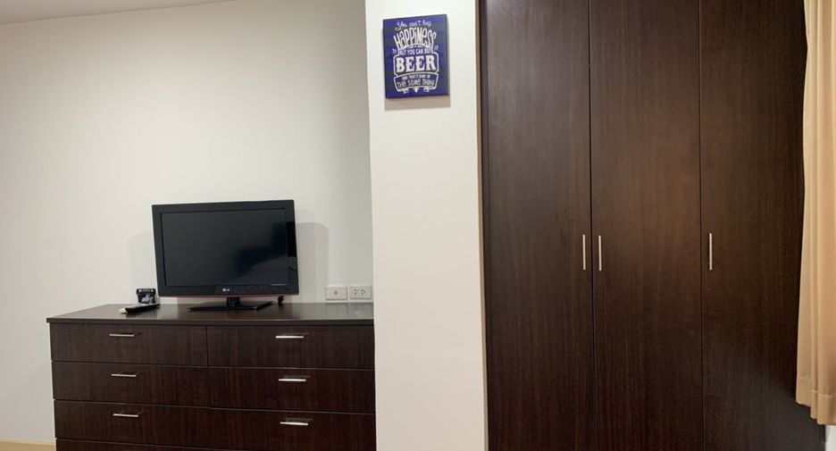 For rent 1 bed condo in Watthana, Bangkok