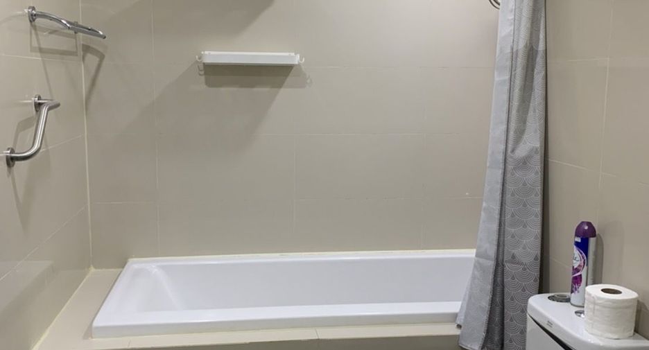 For rent 1 bed condo in Watthana, Bangkok