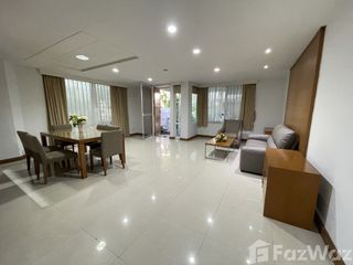 For rent 4 bedrooms house in Watthana, Bangkok