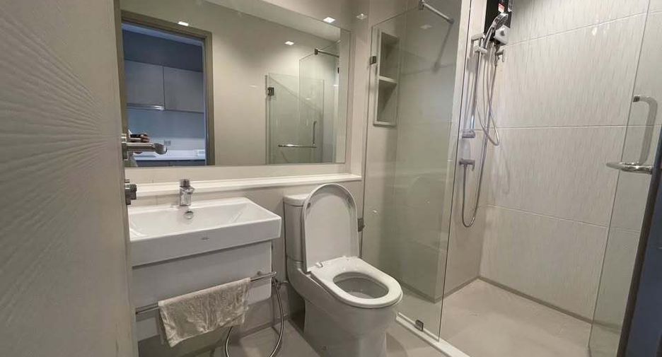 For rent studio condo in Huai Khwang, Bangkok