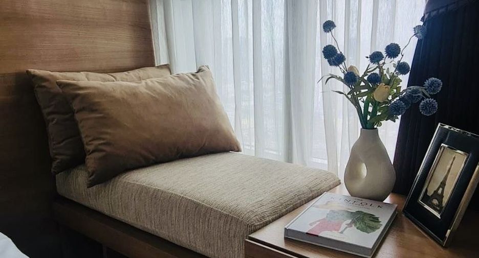 For rent 1 bed condo in Phra Khanong, Bangkok