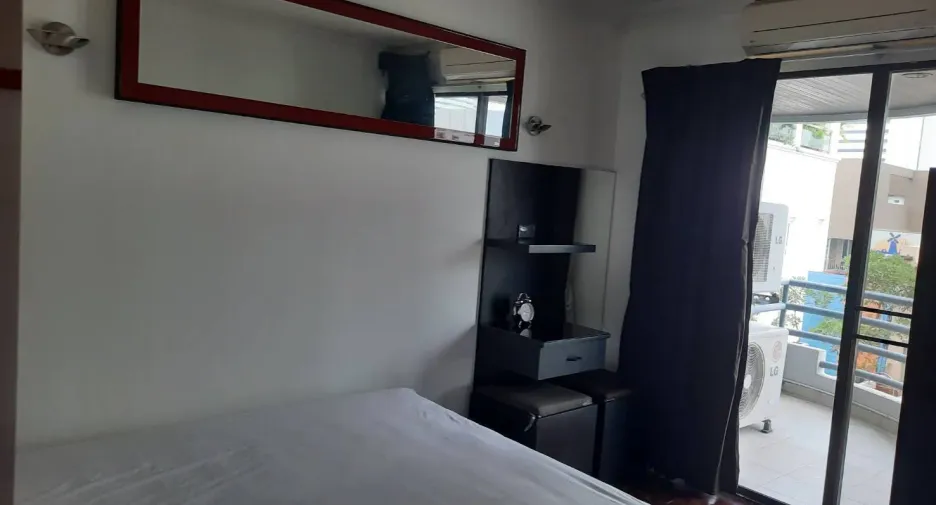 For rent 2 bedrooms condo in Sathon, Bangkok