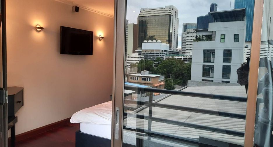 For rent 2 bedrooms condo in Sathon, Bangkok