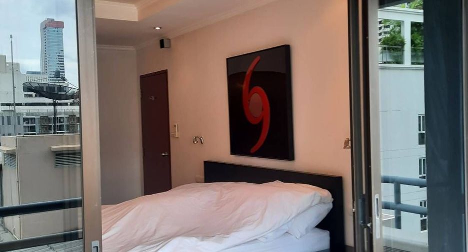 For rent 2 bedrooms condo in Sathon, Bangkok