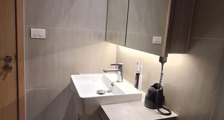 For rent 2 ベッドルーム condo in Sathon, Bangkok