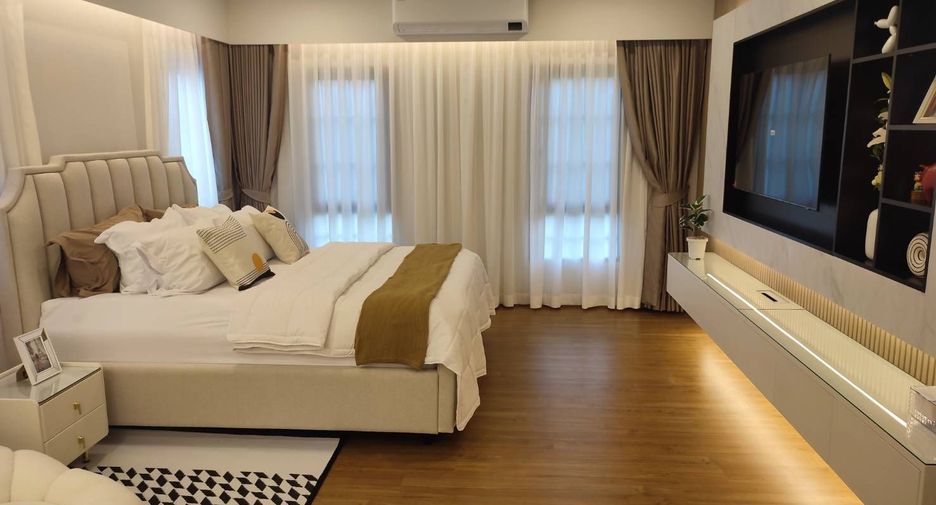 À louer 4 chambres maison à Bang Phli, Samut Prakan