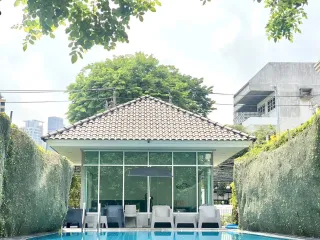 出租 3 卧室 独立屋 在 Khlong Toei, 曼谷