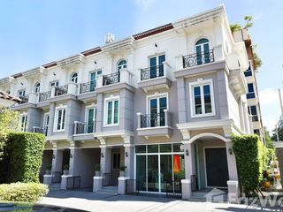 出租 3 卧室 独立屋 在 Khlong Toei, 曼谷