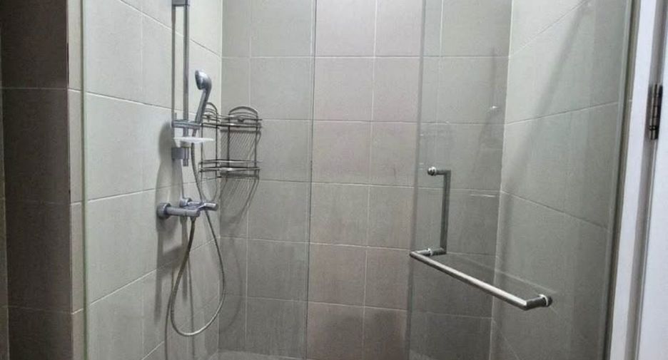 For rent 1 bed condo in Khlong San, Bangkok