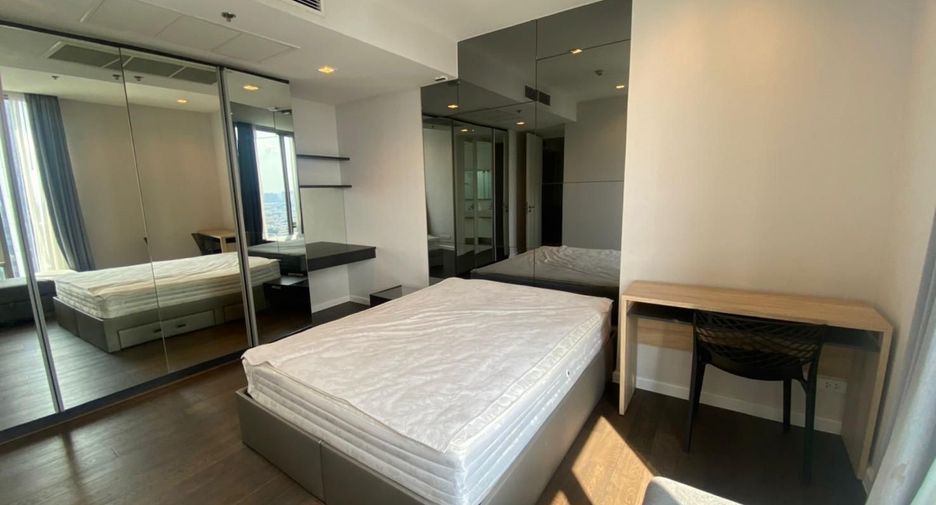 For rent 2 bedrooms condo in Sathon, Bangkok